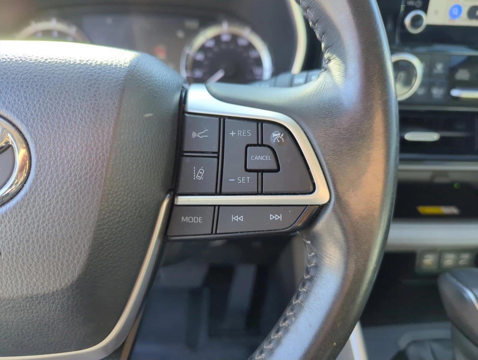 2023 Toyota Highlander XLE FWD (Natl)