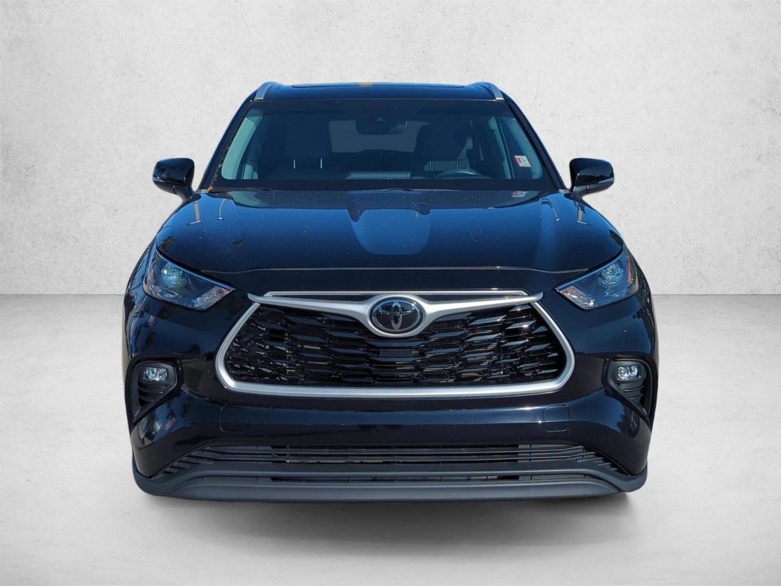 2023 Toyota Highlander XLE FWD (Natl)