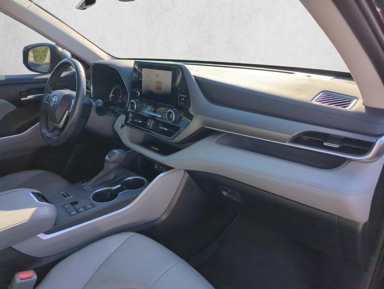 2023 Toyota Highlander XLE FWD (Natl)