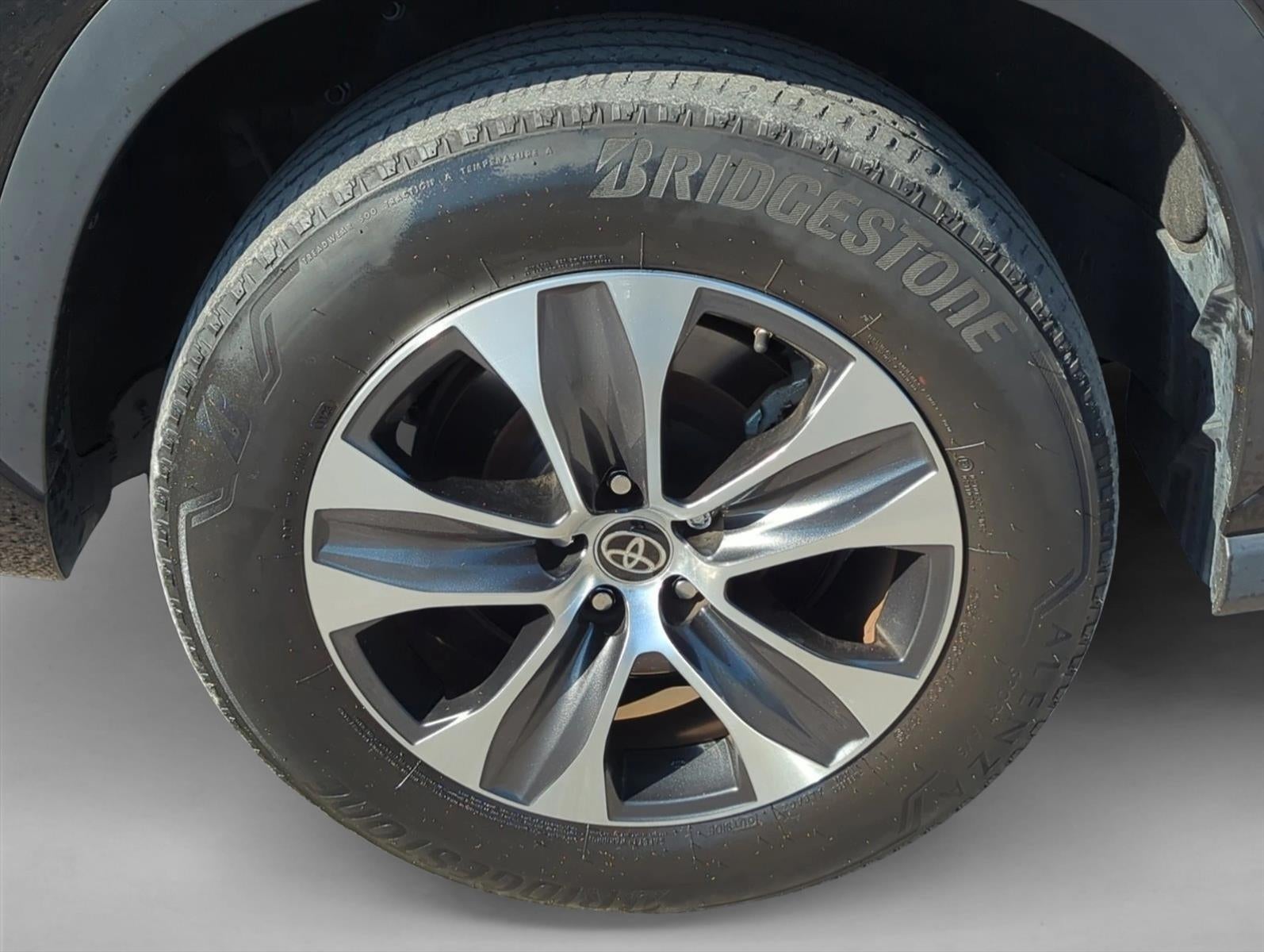 2023 Toyota Highlander XLE FWD (Natl)