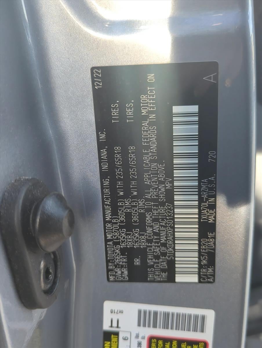 2023 Toyota Highlander XLE FWD (Natl)