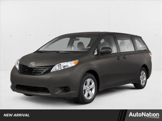 2012 Toyota Sienna 5dr 8-Pass Van V6 LE FWD (Natl)