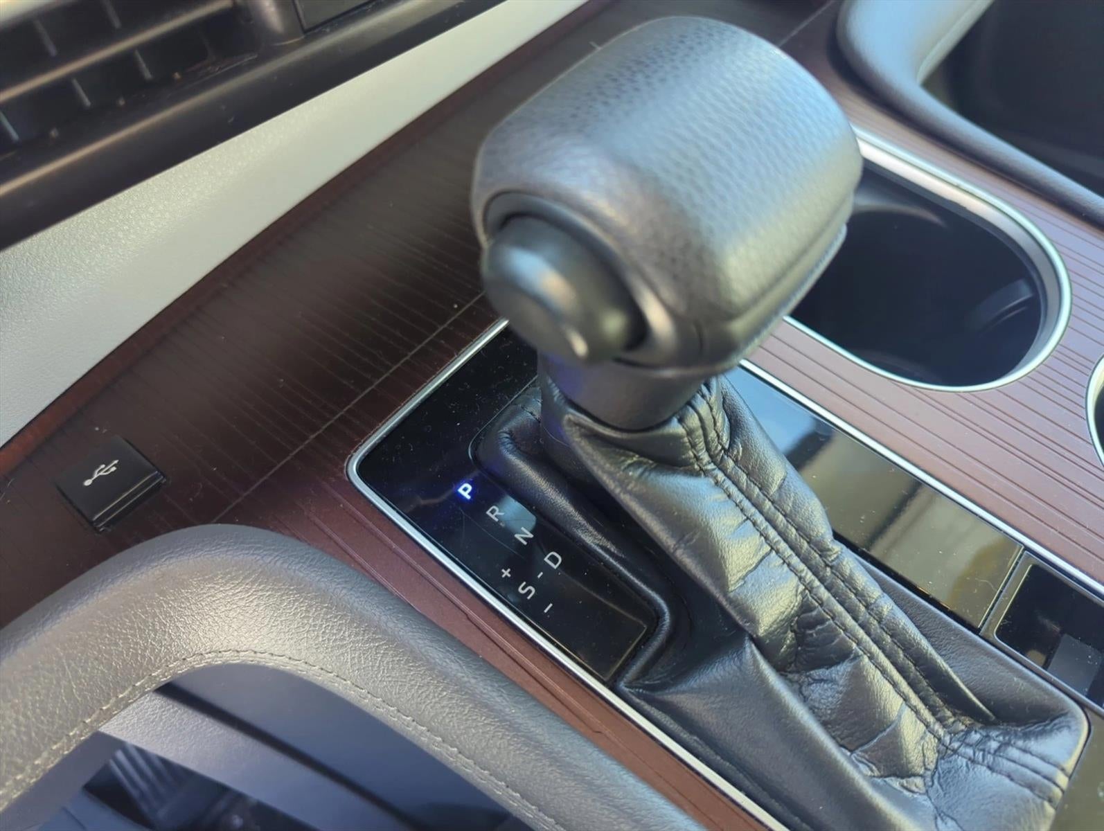 2021 Toyota Sienna LE FWD 8-Passenger (Natl)