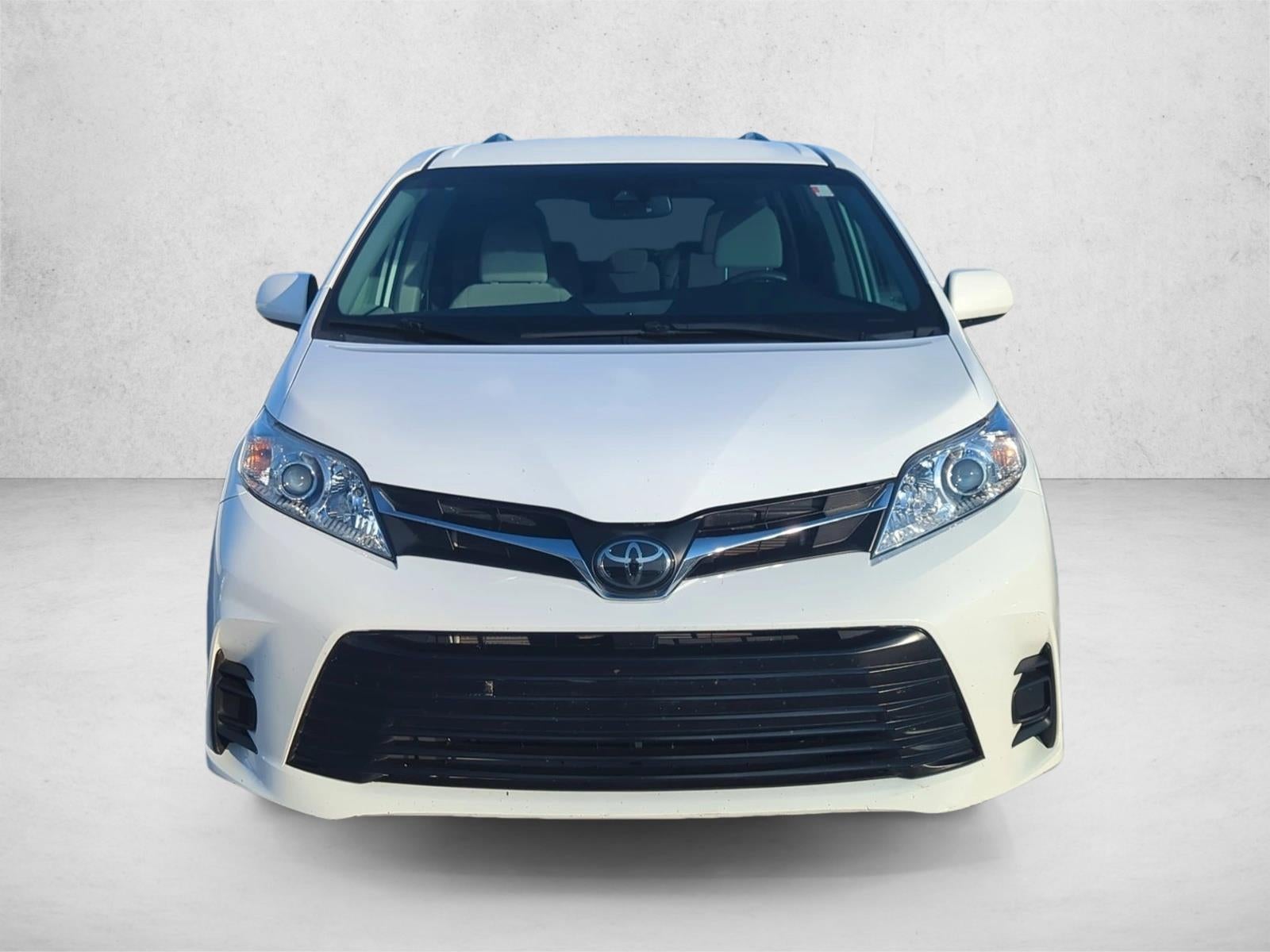 2020 Toyota Sienna LE FWD 8-Passenger (Natl)