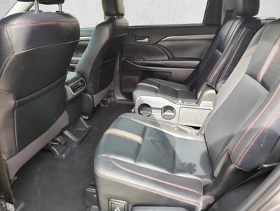 2019 Toyota Highlander SE V6 FWD (Natl)