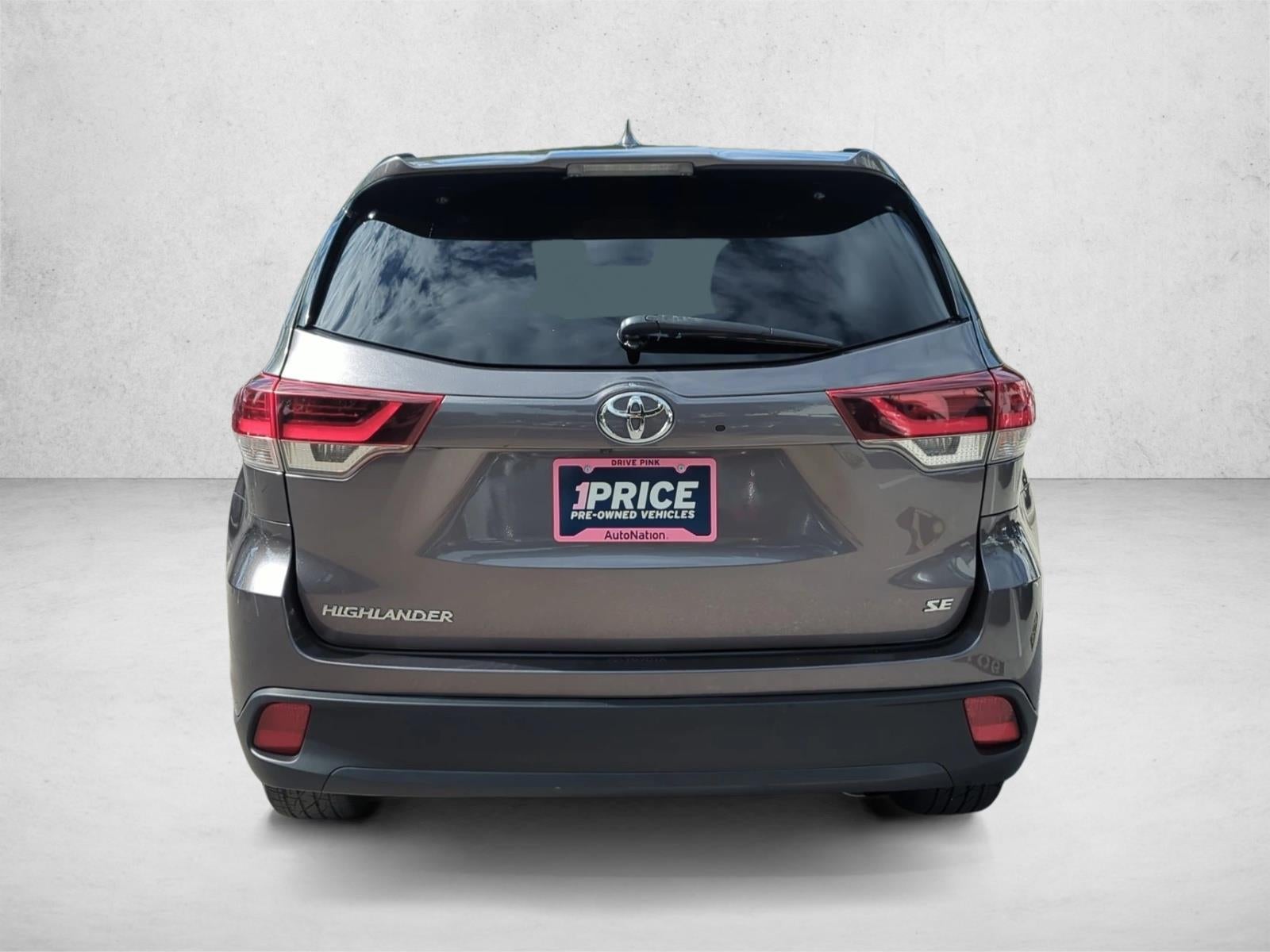 2019 Toyota Highlander SE V6 FWD (Natl)