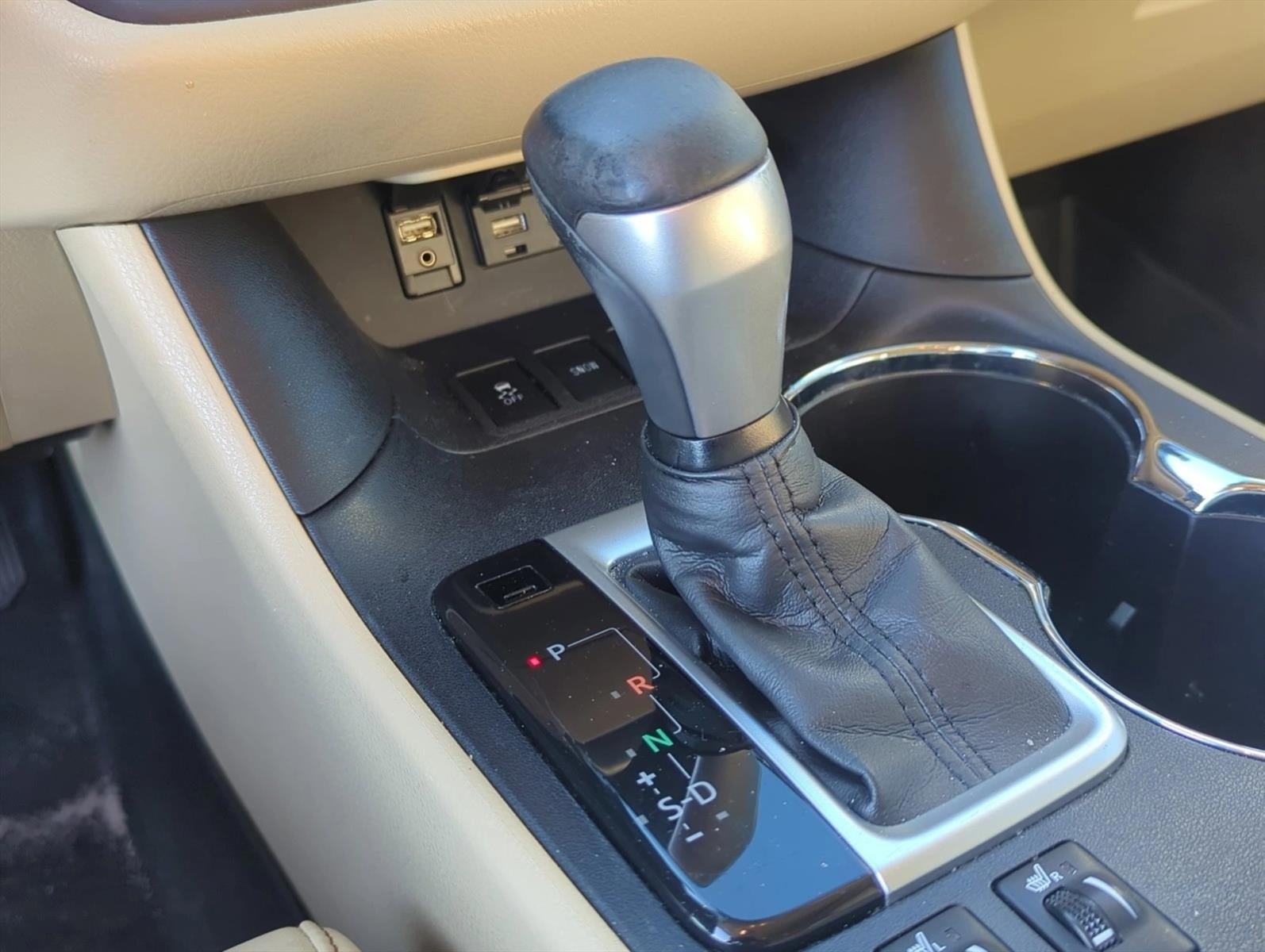 2019 Toyota Highlander XLE V6 FWD (Natl)