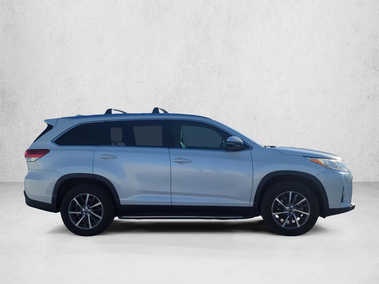 2019 Toyota Highlander XLE V6 FWD (Natl)