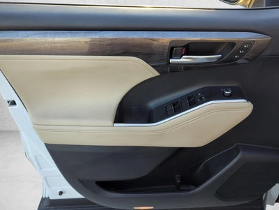 2024 Toyota Highlander Hybrid Limited AWD (Natl)
