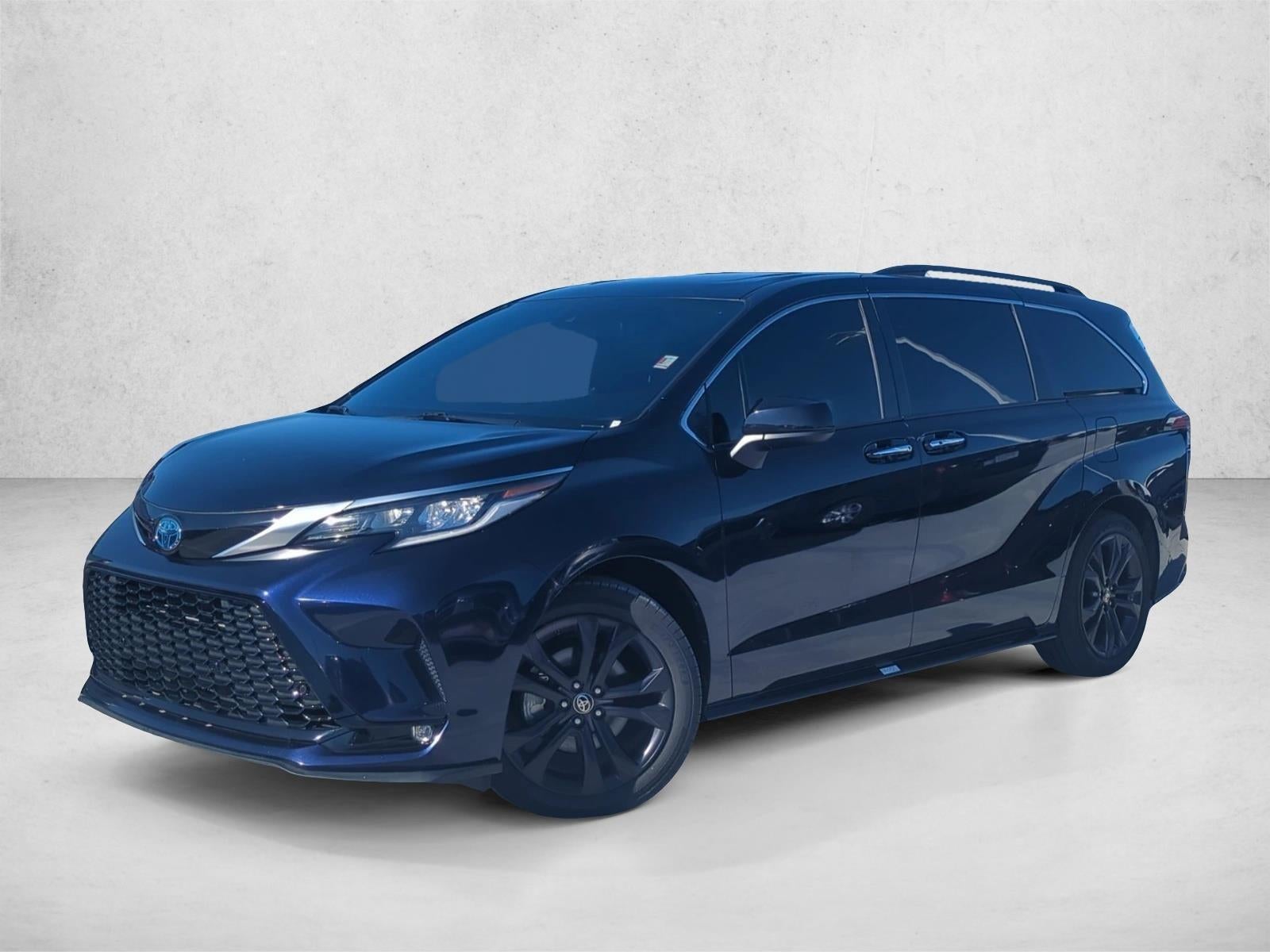 2022 Toyota Sienna XSE FWD 7-Passenger (Natl)