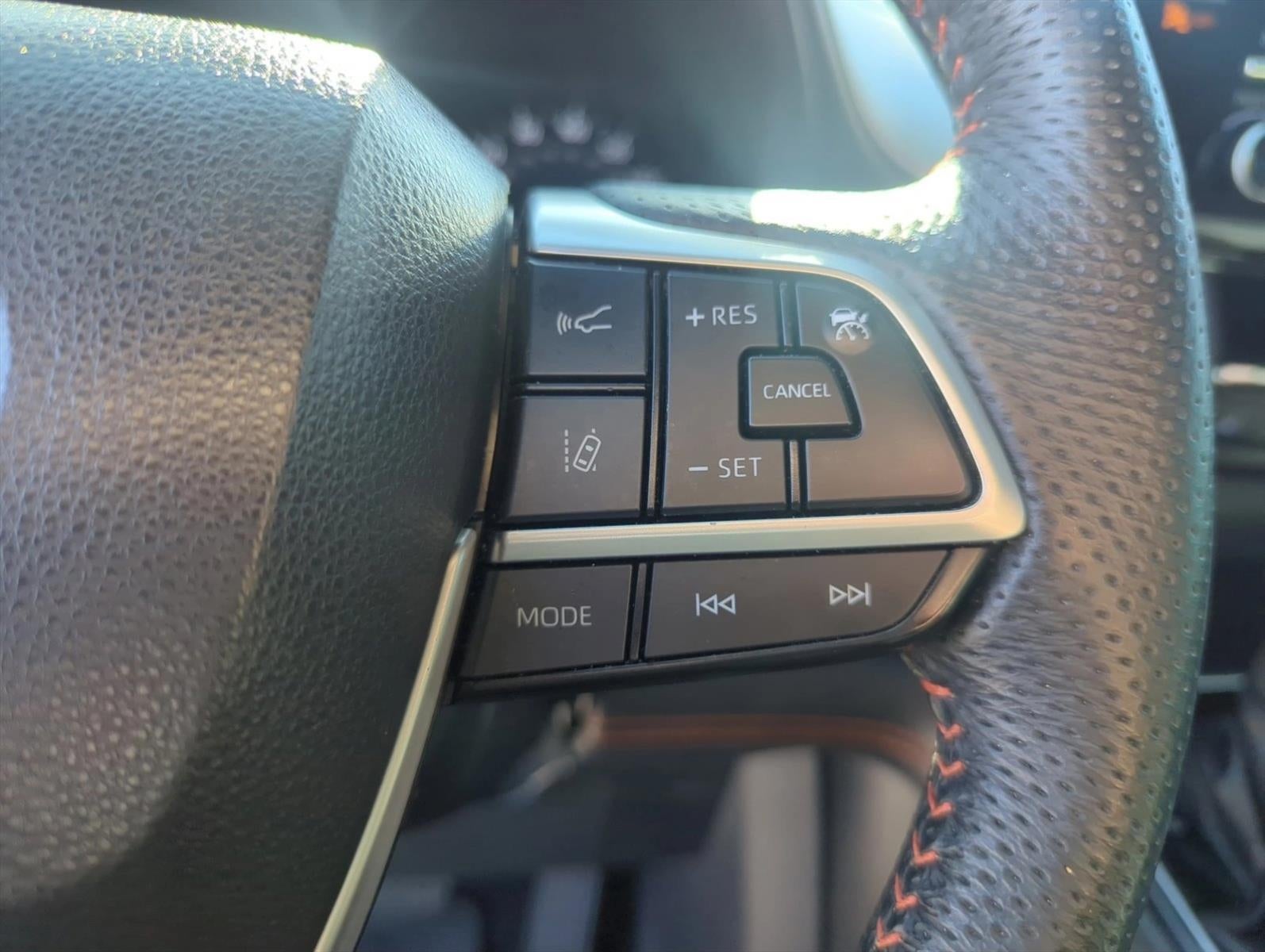 2022 Toyota Sienna XSE FWD 7-Passenger (Natl)