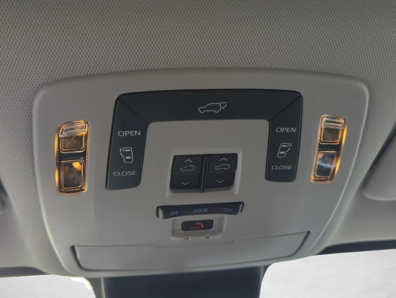 2026 Toyota Sienna XLE FWD 8-Passenger (Natl)