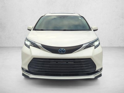 2021 Toyota Sienna XLE FWD 7-Passenger (Natl)
