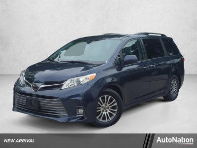 2019 Toyota Sienna XLE FWD 8-Passenger (Natl)