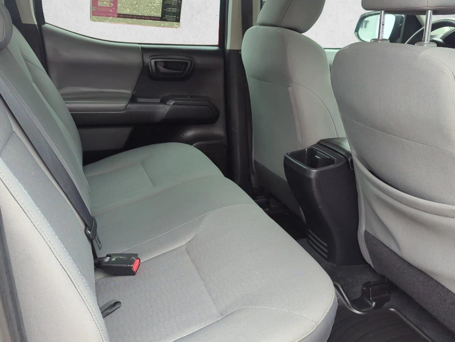 2017 Toyota Tacoma SR Double Cab 5' Bed I4 4x2 AT (GS)