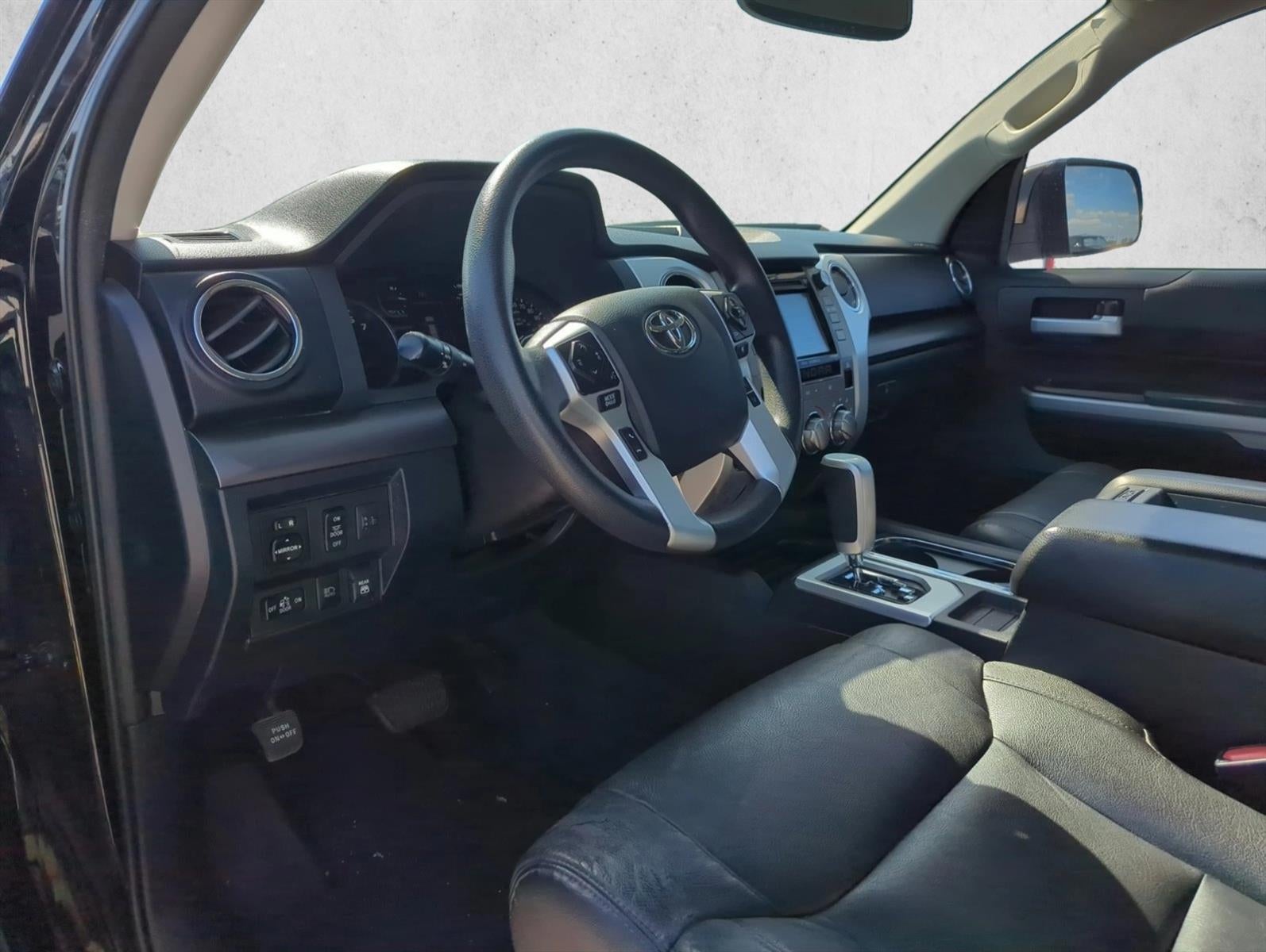 2019 Toyota Tundra 4WD 4WD SR5 CrewMax 5.5' Bed 5.7L FFV (SE)