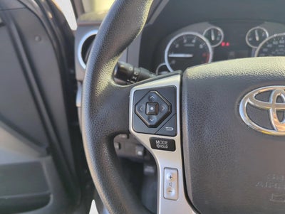 2017 Toyota Tundra 4WD 4WD SR5 CrewMax 5.5' Bed 5.7L FFV (SE)