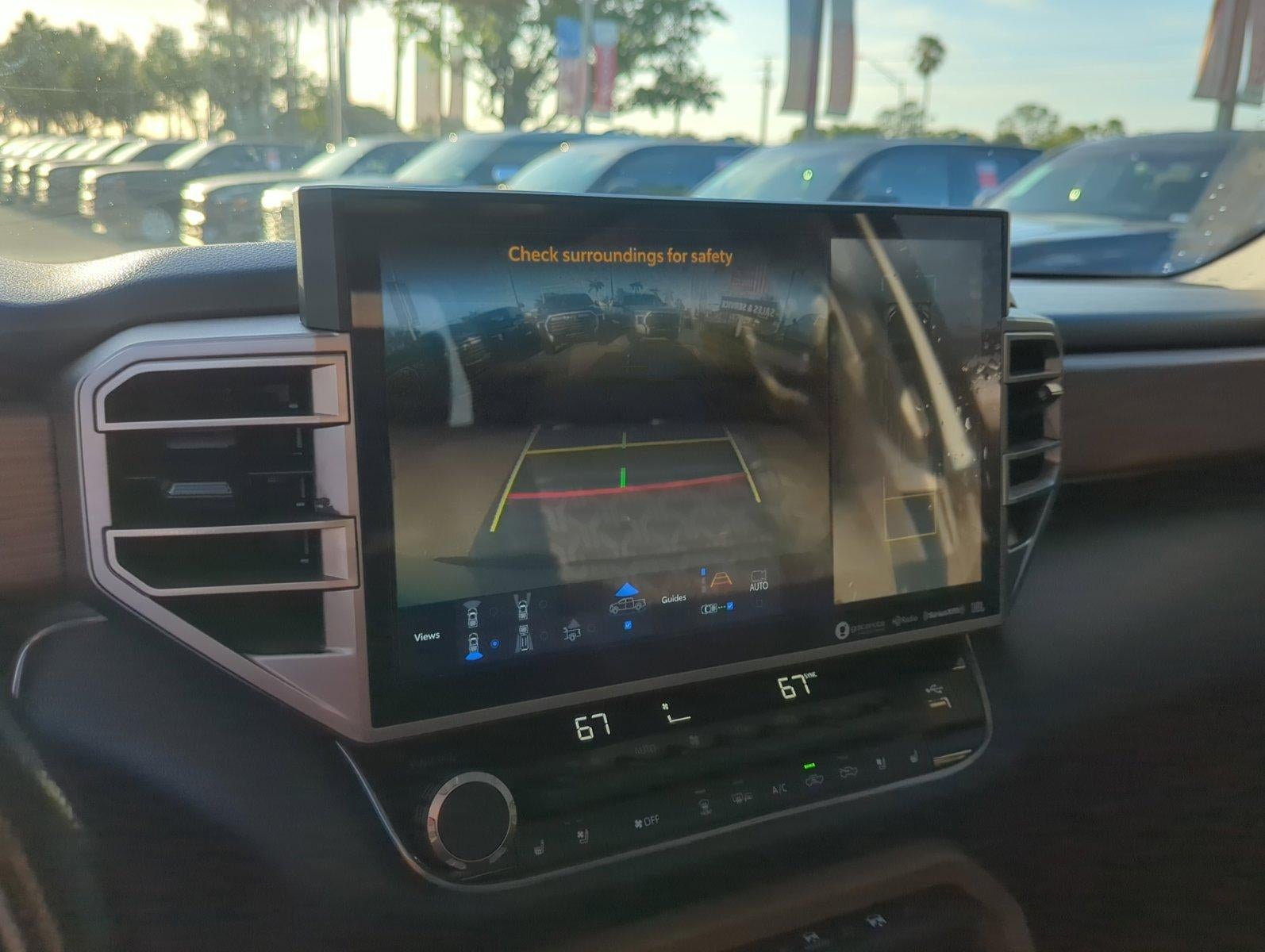 2022 Toyota Tundra 2WD 2WD Limited CrewMax 5.5' Bed (GS)