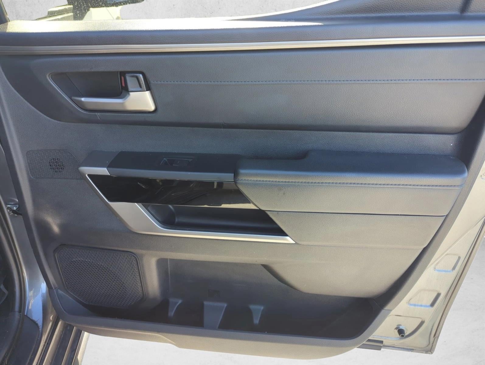 2023 Toyota Tundra 2WD 2WD Limited Hybrid CrewMax 5.5' Bed (Natl)