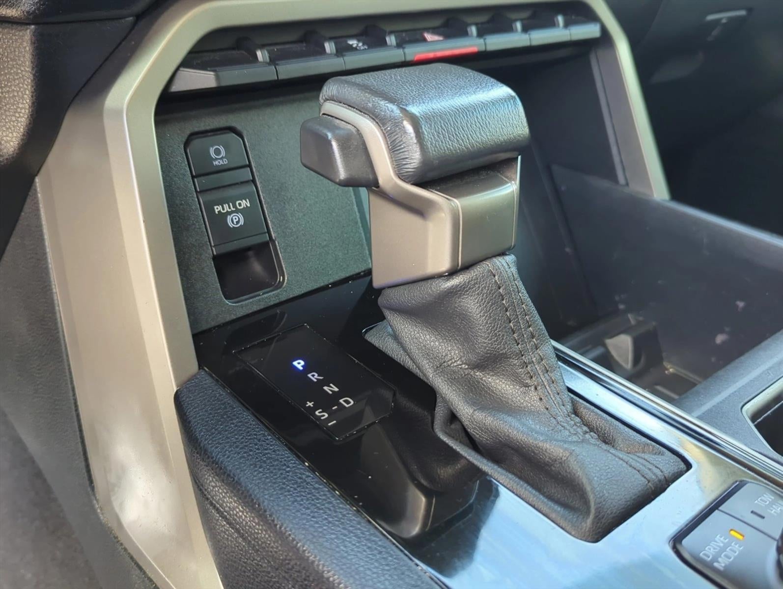 2024 Toyota Tundra 2WD 2WD SR5 CrewMax 5.5' Bed (SE)