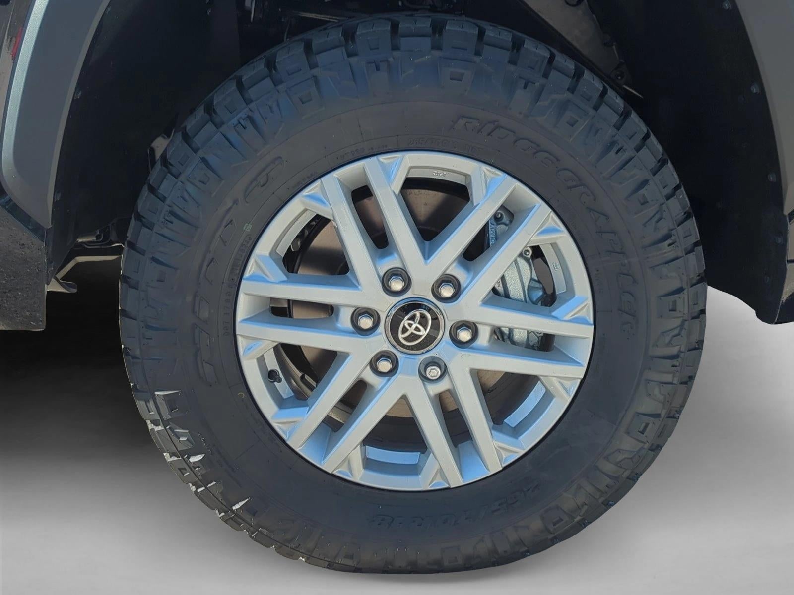 2025 Toyota Tundra 4WD 4WD SR5 CrewMax 5.5' Bed (SE)