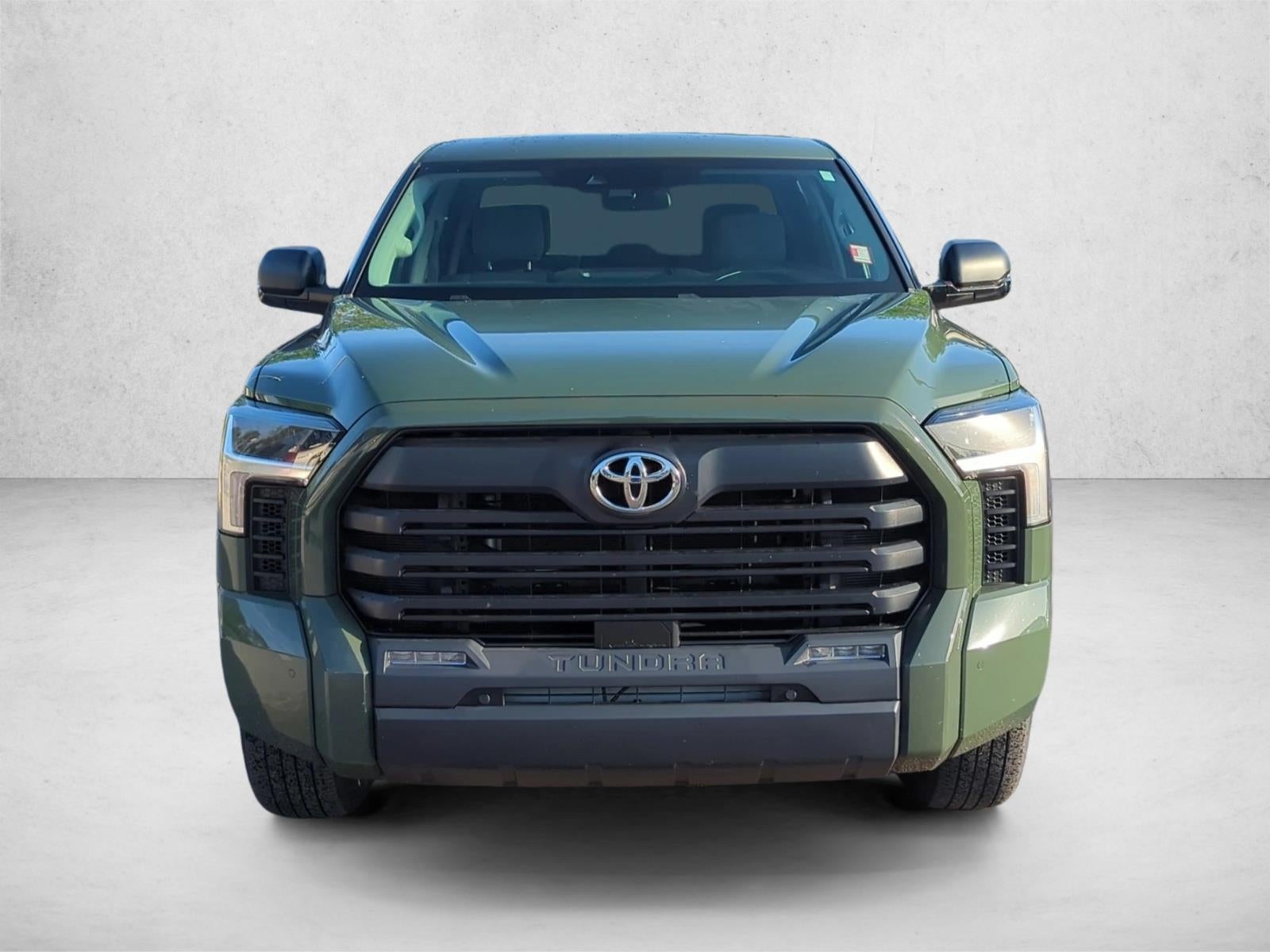 2022 Toyota Tundra 4WD 4WD SR5 CrewMax 5.5' Bed (SE)