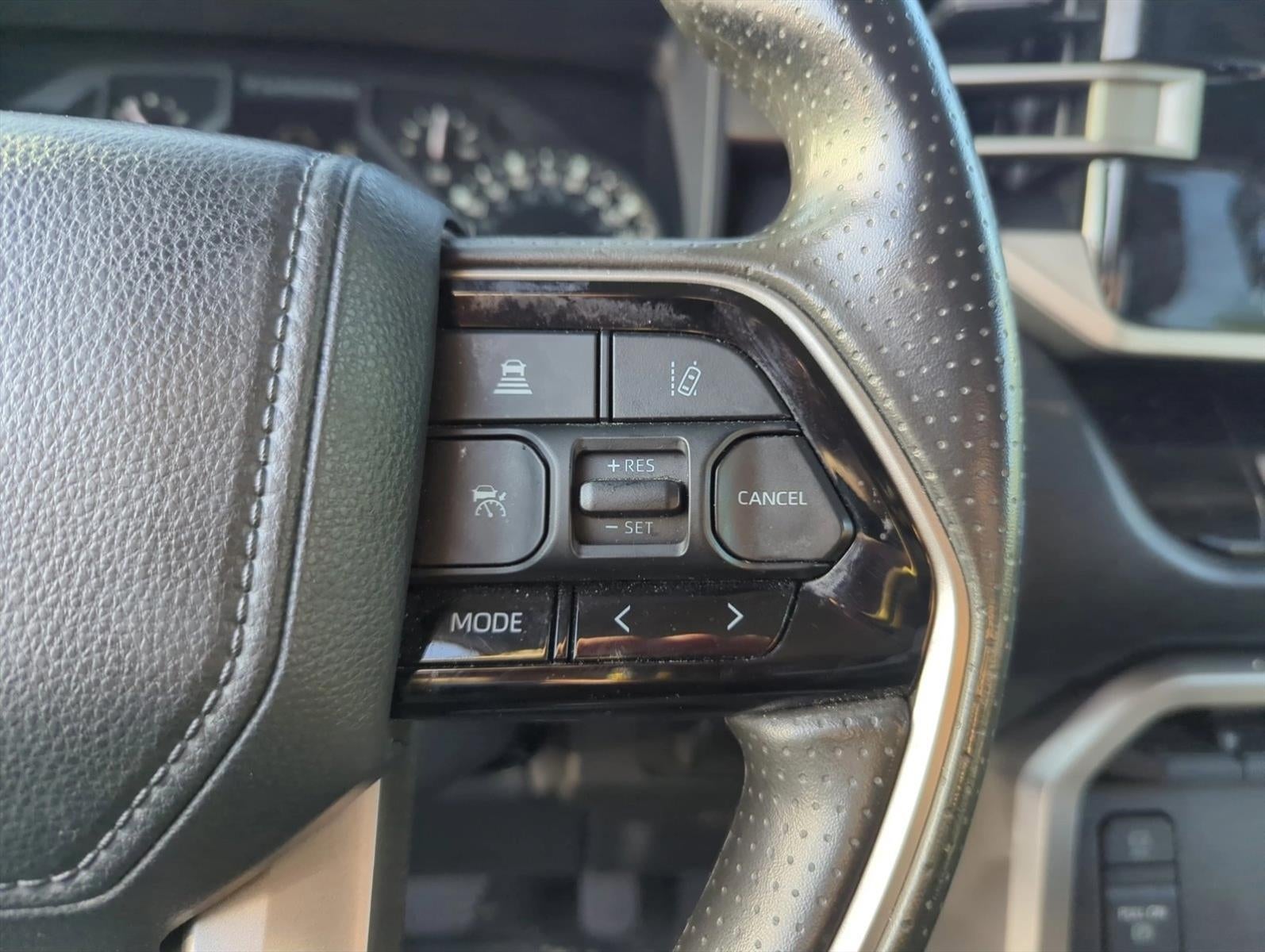 2022 Toyota Tundra 4WD 4WD SR5 CrewMax 5.5' Bed (SE)