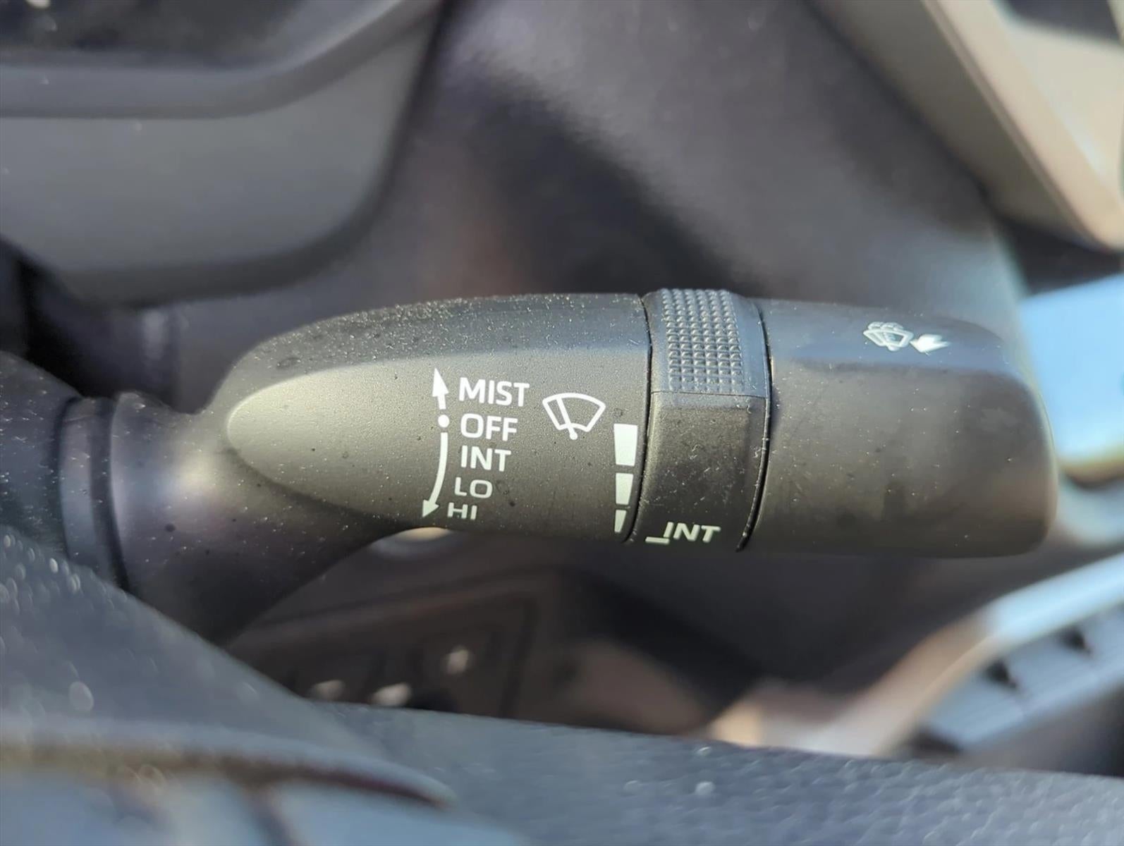 2022 Toyota Tundra 4WD 4WD SR5 CrewMax 5.5' Bed (SE)