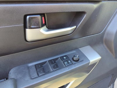 2022 Toyota Tundra 4WD 4WD SR5 CrewMax 5.5' Bed (SE)