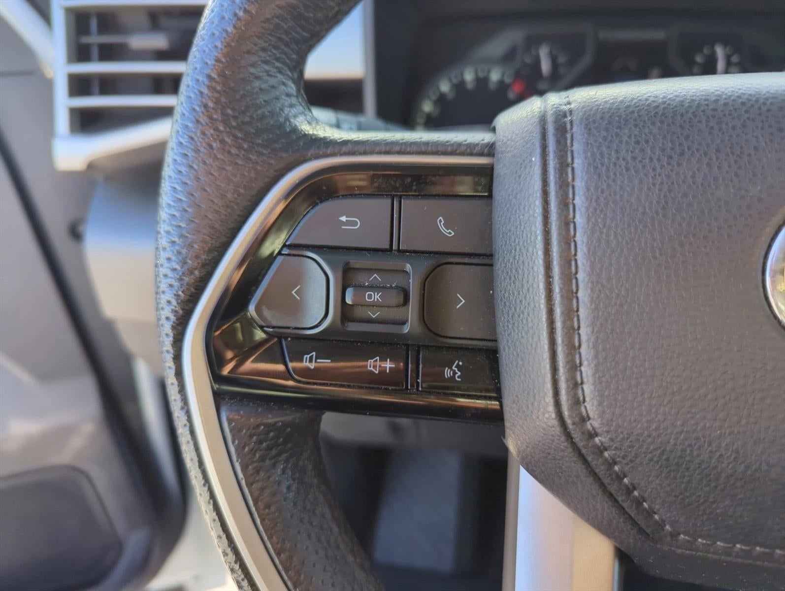 2023 Toyota Tundra 4WD 4WD SR5 CrewMax 5.5' Bed (SE)