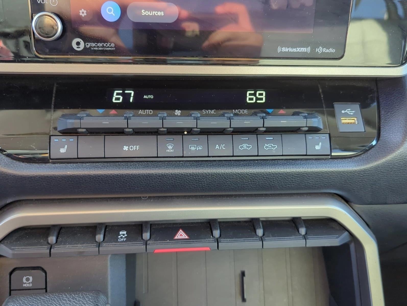 2023 Toyota Tundra 4WD 4WD SR5 CrewMax 5.5' Bed (SE)