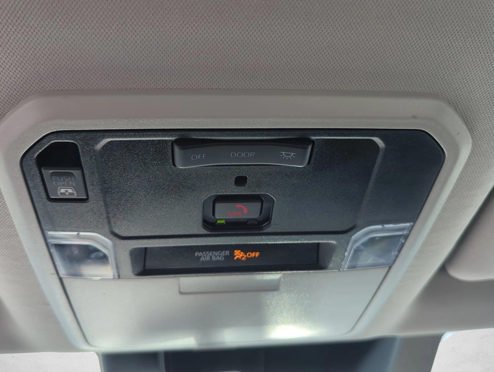 2023 Toyota Tundra 4WD 4WD SR5 CrewMax 5.5' Bed (SE)