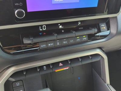 2026 Toyota Tundra 4WD 4WD SR5 CrewMax 5.5' Bed (SE)