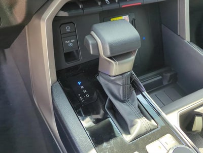 2026 Toyota Tundra 4WD 4WD SR5 CrewMax 5.5' Bed (SE)