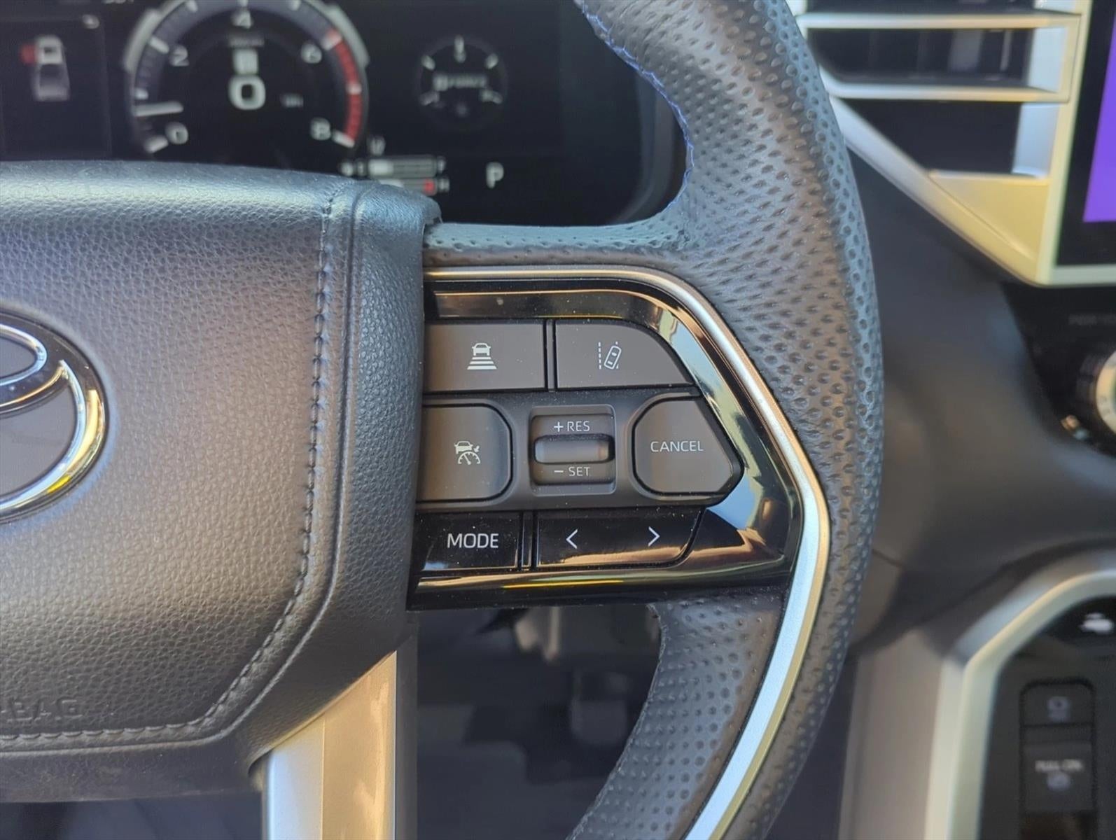 2024 Toyota Tundra 4WD 4WD Platinum CrewMax 5.5' Bed (Natl)