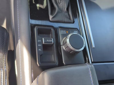 2023 Toyota Tundra 4WD 4WD Platinum CrewMax 5.5' Bed (Natl)
