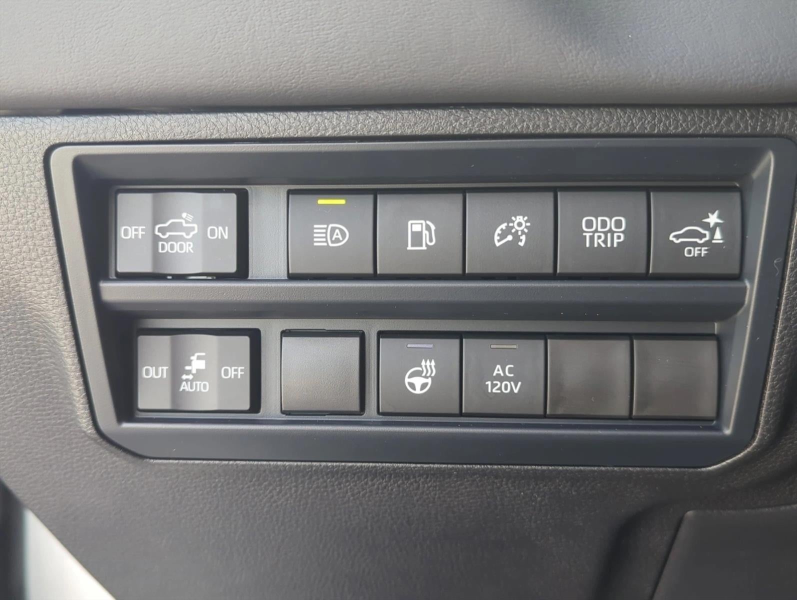 2025 Toyota Tundra 4WD 4WD Platinum Hybrid CrewMax 5.5' Bed (Natl)