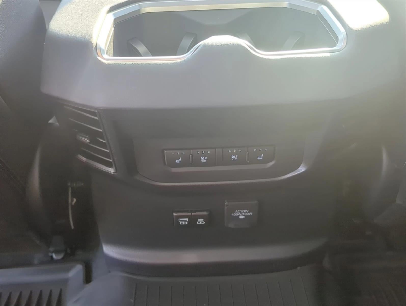 2025 Toyota Tundra 4WD 4WD Platinum Hybrid CrewMax 5.5' Bed (Natl)