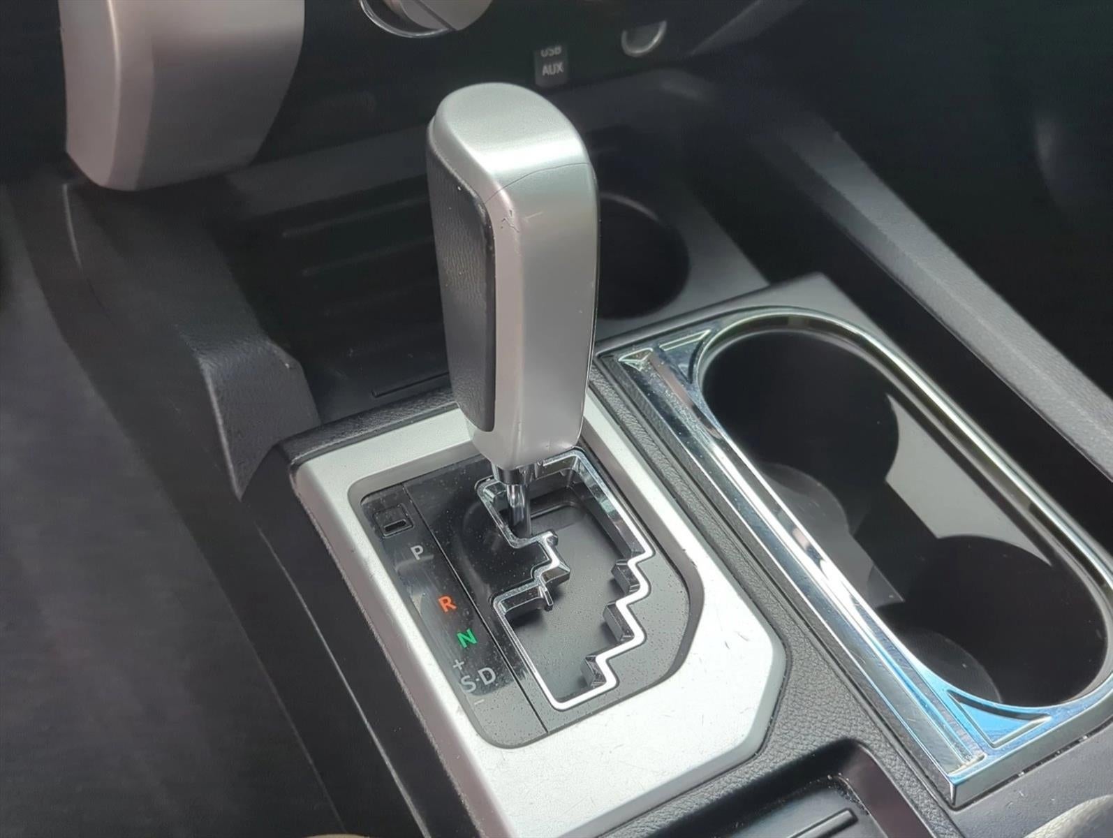 2015 Toyota Tundra 2WD Truck 2WD Double Cab Standard Bed 4.6L V8 SR5 (Natl)