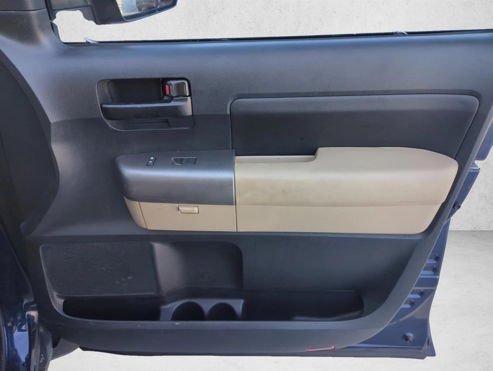2012 Toyota Tundra 2WD Truck 2WD Double Cab Standard Bed 5.7L V8 (Natl)