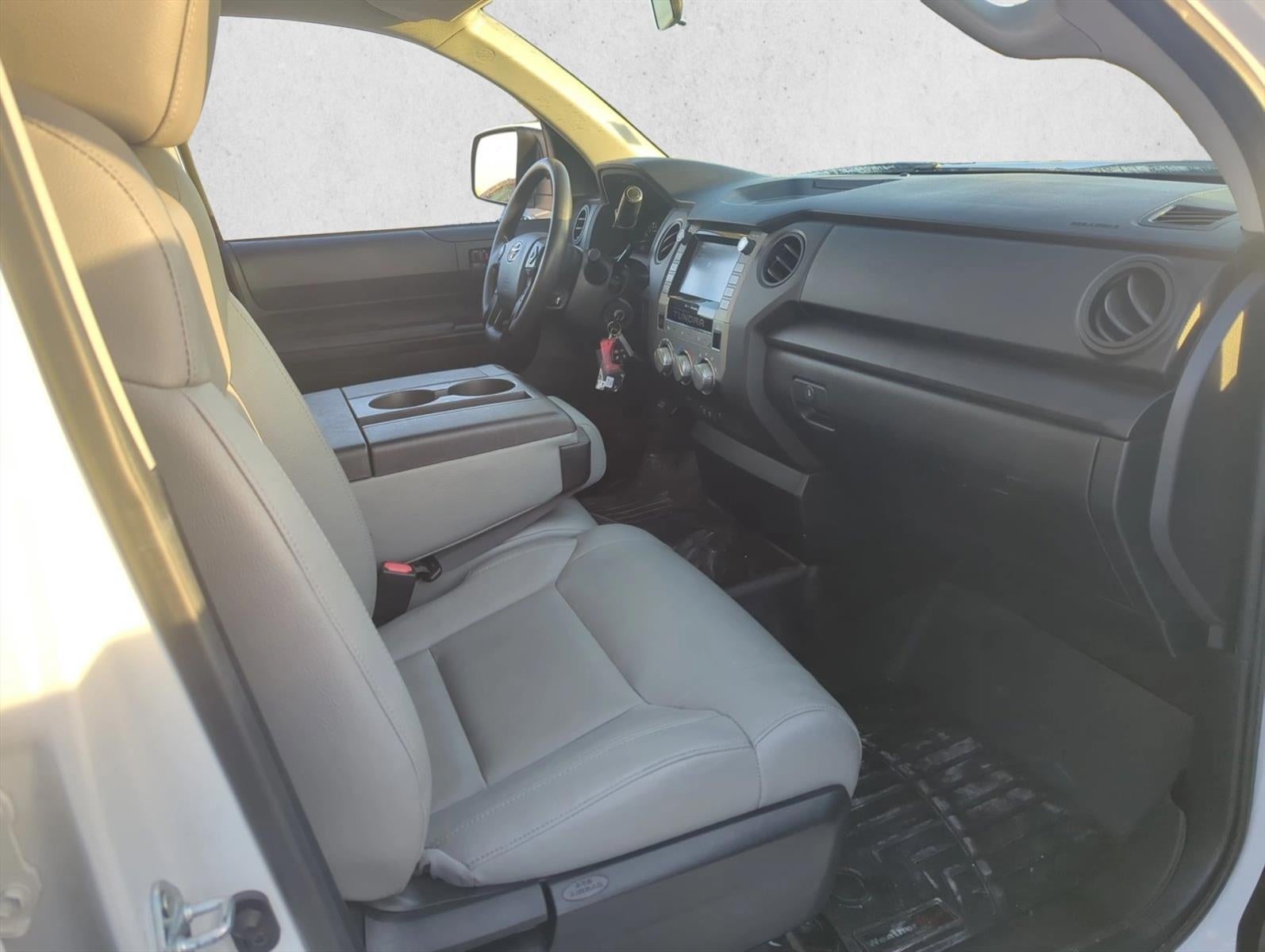 2021 Toyota Tundra 2WD 2WD SR Double Cab 6.5' Bed 5.7L (Natl)