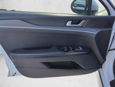 2022 Kia K5 LXS Auto FWD