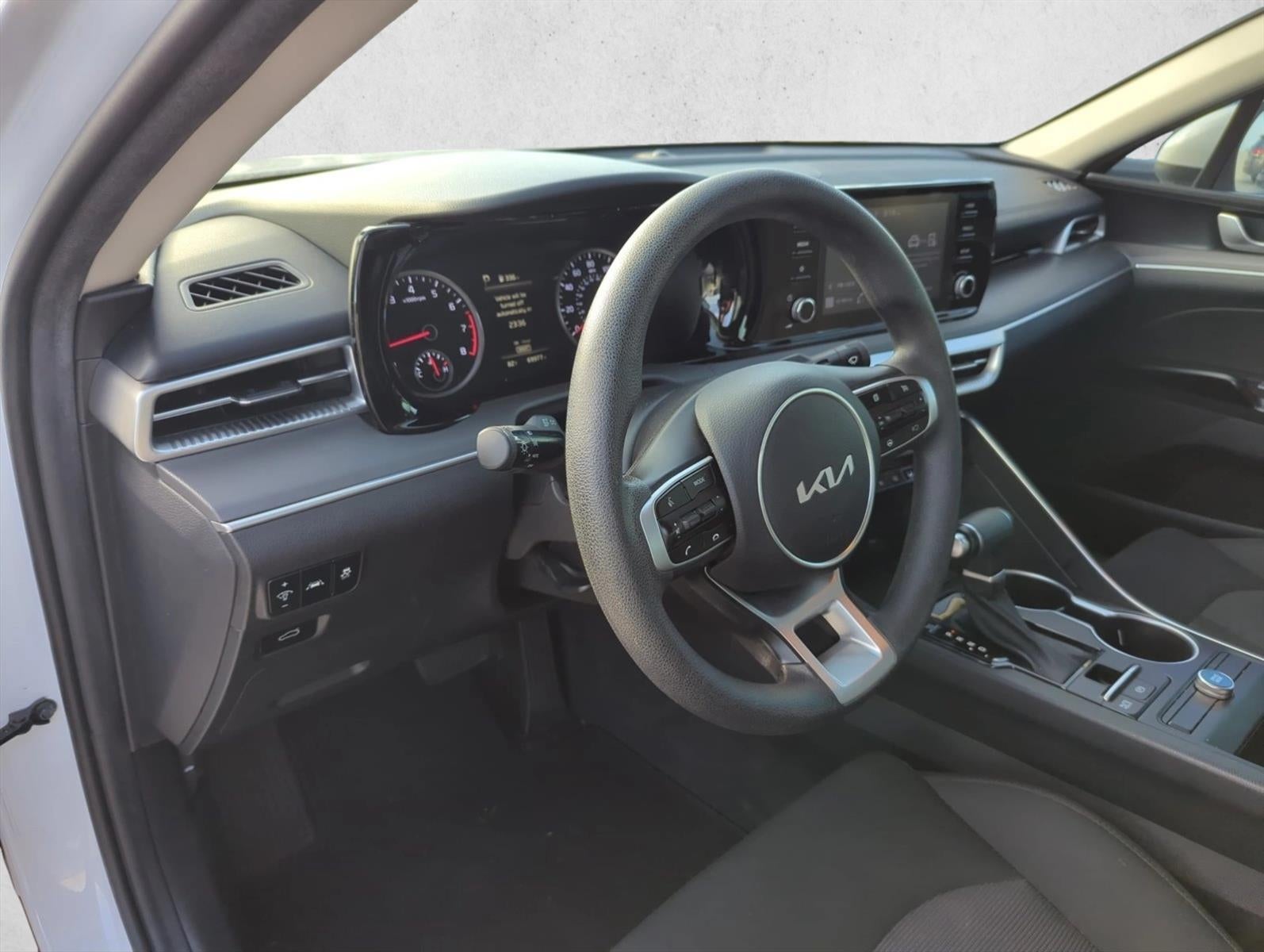 2022 Kia K5 LXS Auto FWD