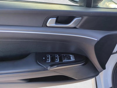 2022 Kia K5 LXS Auto FWD