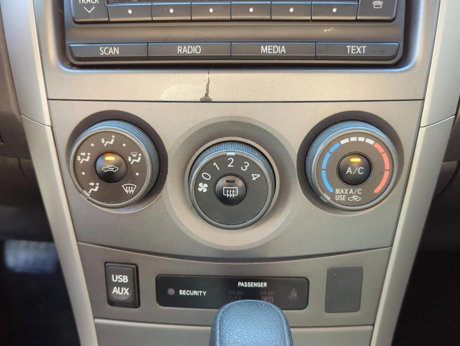 2012 Toyota Corolla 4dr Sdn Auto S (Natl)