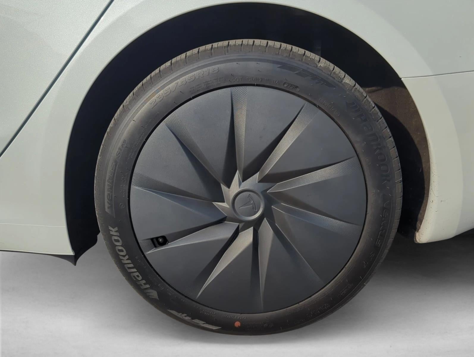 2025 Tesla Model 3 Standard RWD