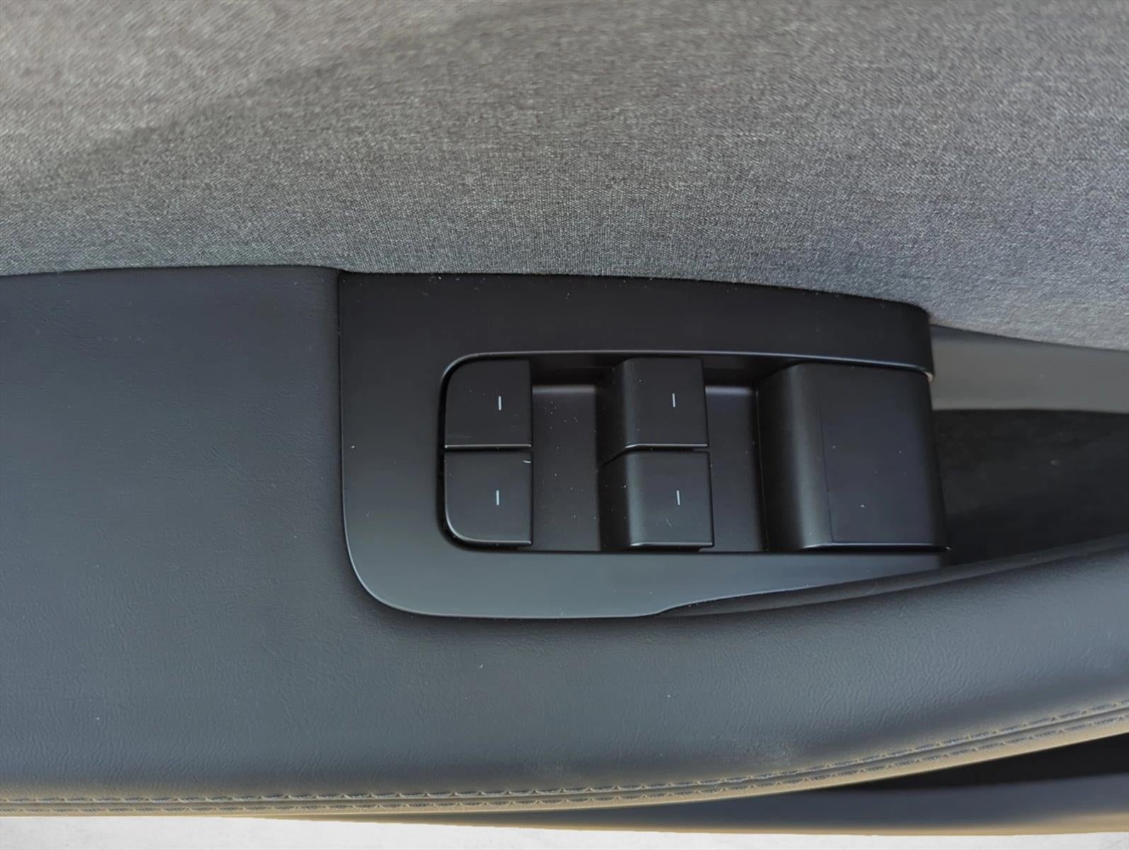 2025 Tesla Model 3 Standard RWD