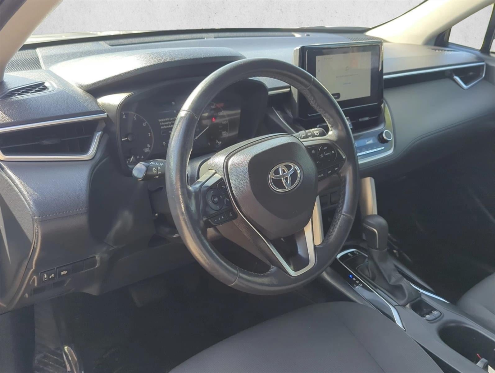 2024 Toyota Corolla Cross LE 4WD (Natl)