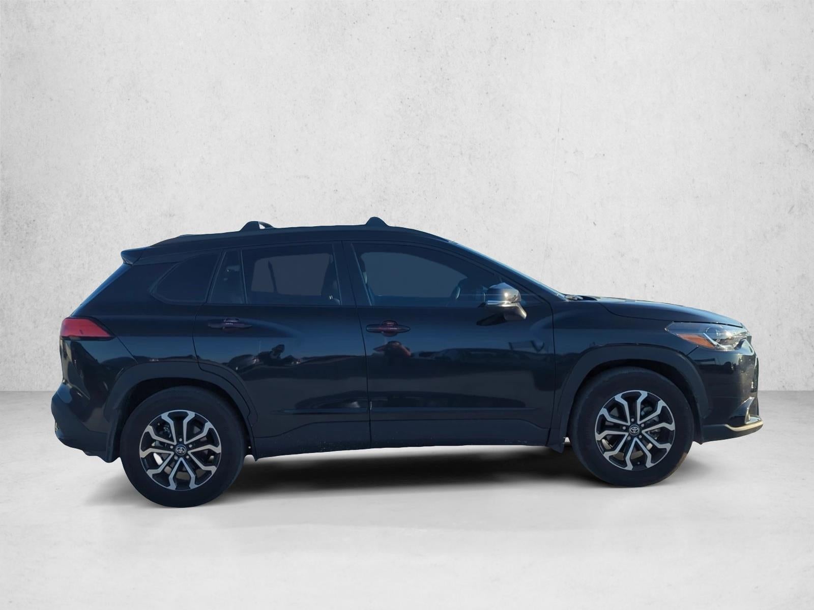 2025 Toyota Corolla Cross Hybrid SE 4WD (Natl)