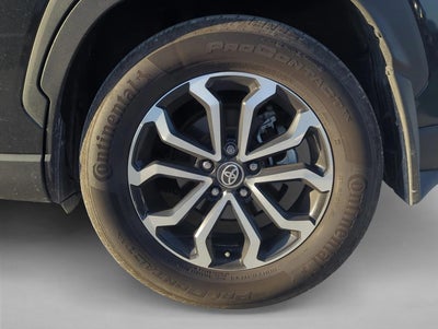 2025 Toyota Corolla Cross Hybrid SE 4WD (Natl)